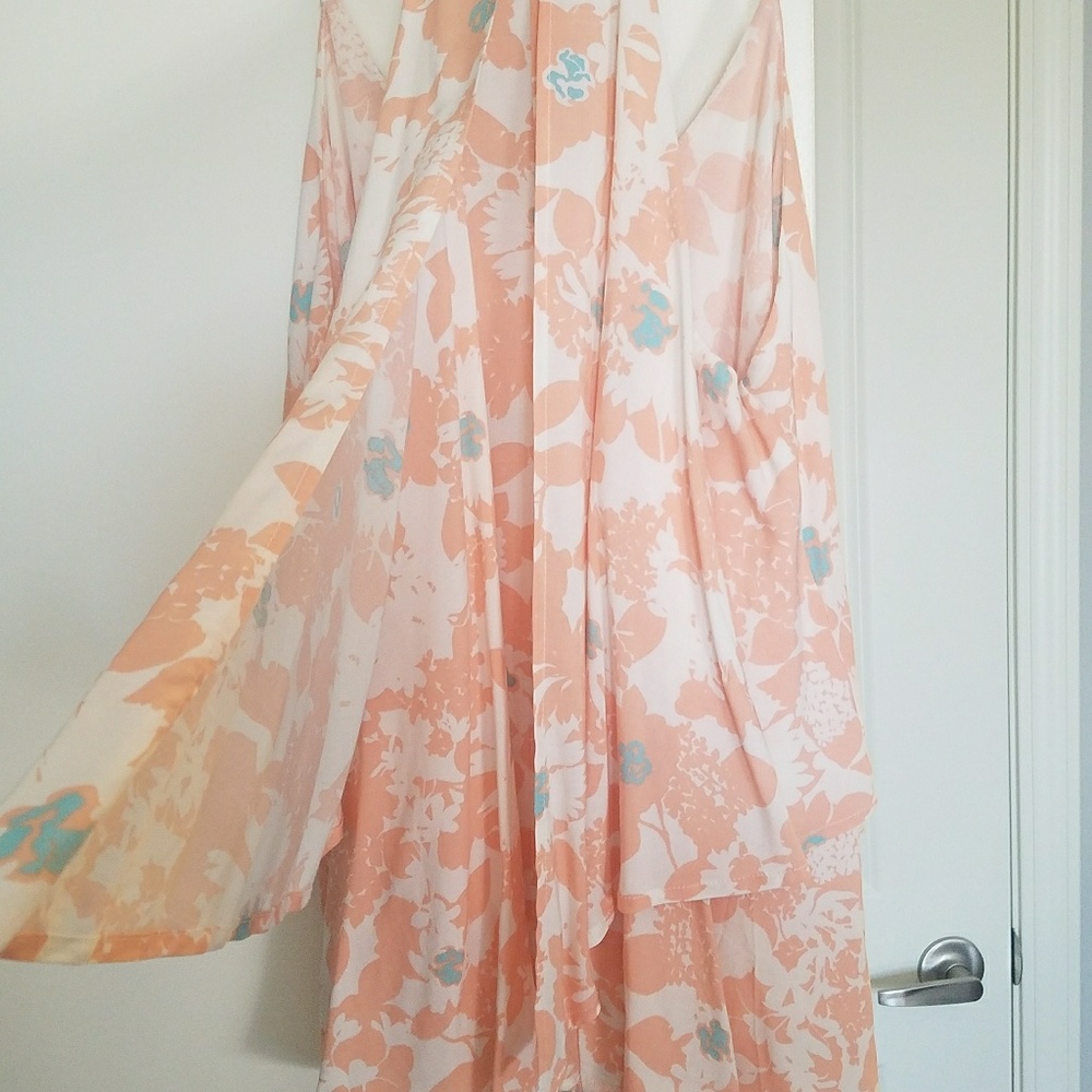 Peach tank